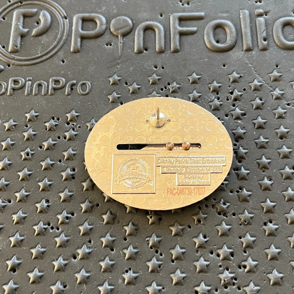 Disney Cast Member Exclusive Tron 35th Anniv. Lightcycle Slider Pin,LE500 (T-21) - Picture 7 of 8